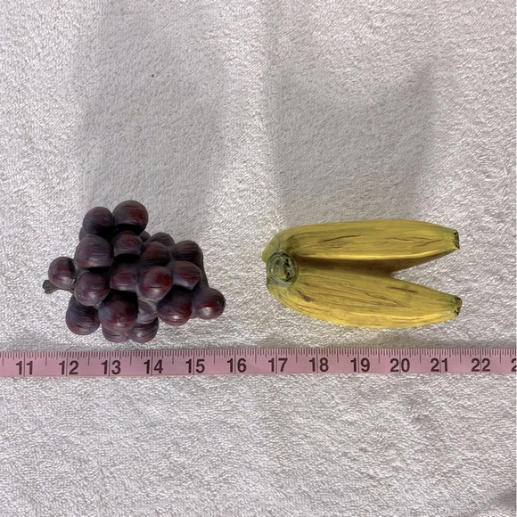 Vintage Grapes & Bananas Figurines - Picture 2 of 12
